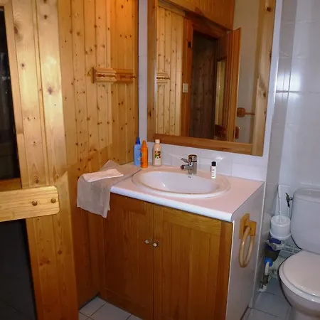 Apartment 7c3 *